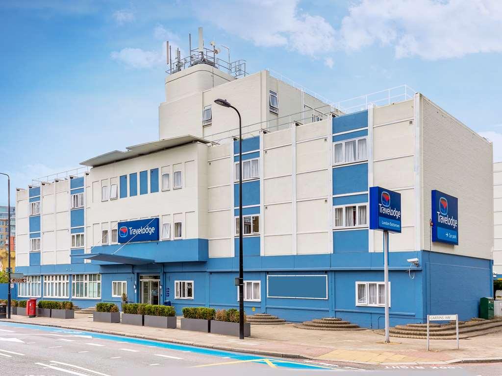 Travelodge Battersea Лондон Екстериор снимка