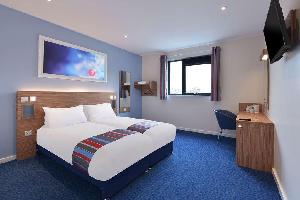 Travelodge Battersea Лондон Стая снимка