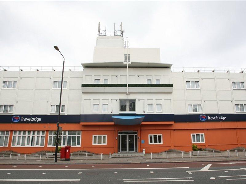 Travelodge Battersea Лондон Екстериор снимка
